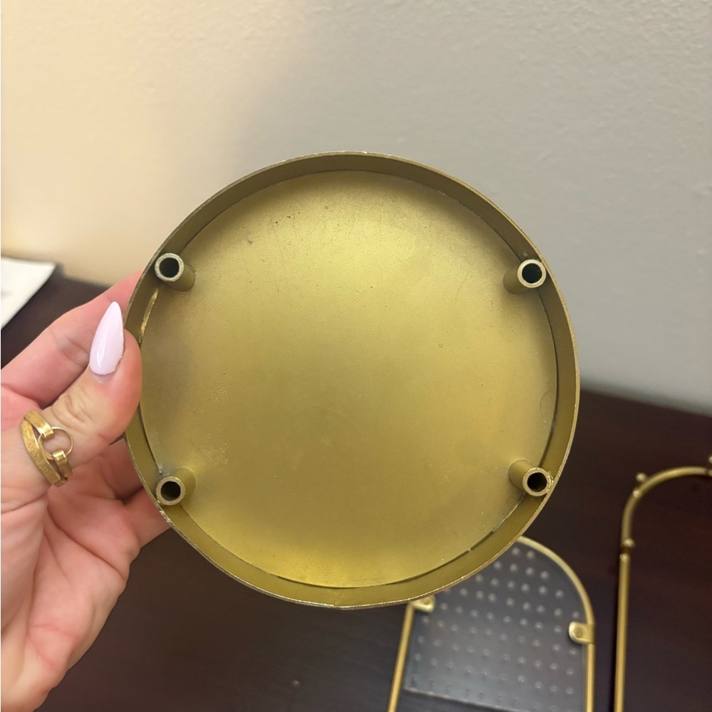 Urban Outfitters Gold Jewelry Holder Stand - Picture 8 of 9